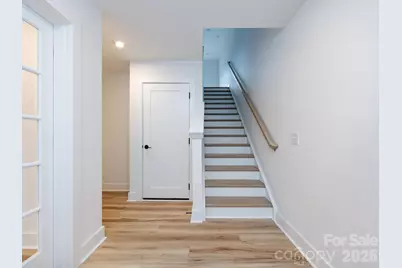 7022 Impulse Court, Charlotte, NC 28205 - Photo 5