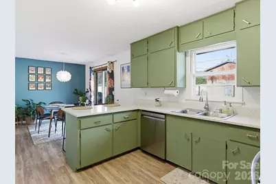 203 Moody Street, Hendersonville, NC 28739 - Photo 21