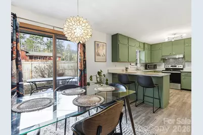 203 Moody Street, Hendersonville, NC 28739 - Photo 23