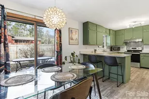 203 Moody St, Hendersonville, NC 28739 - Photo 23