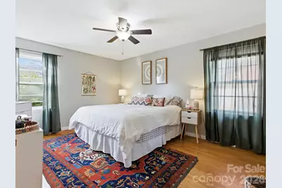 203 Moody Street, Hendersonville, NC 28739 - Photo 9