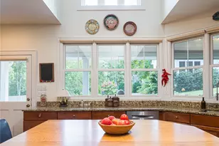 15 Wolfe Cove Rd, Asheville, NC 28804 - Photo 11