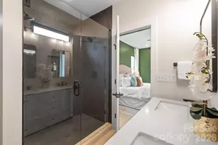 1933 St Paul St, Charlotte, NC 28216 - Photo 25