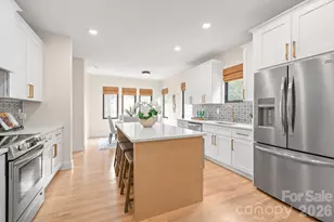 1933 St Paul St, Charlotte, NC 28216 - Photo 9