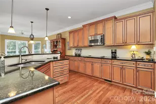 13824 Glen Abbey Dr, Charlotte, NC 28278 - Photo 11