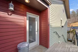 600 N Skyloft Dr, Asheville, NC 28801 - Photo 3