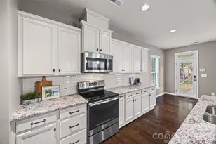 6179 Cloverdale Dr, Fort Mill, SC 29708 - Photo 11