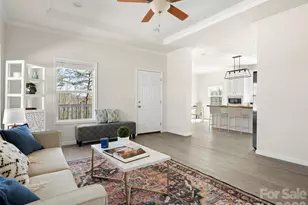 18 Eagle Dr, Hendersonville, NC 28792 - Photo 7