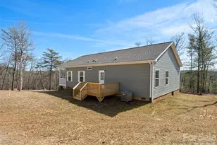 18 Eagle Dr, Hendersonville, NC 28792 - Photo 3