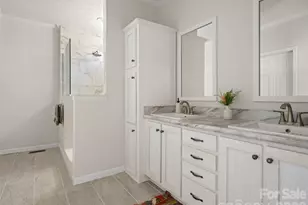 18 Eagle Dr, Hendersonville, NC 28792 - Photo 25