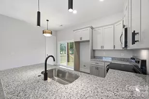 1008 Parker St, Monroe, NC 28112 - Photo 9