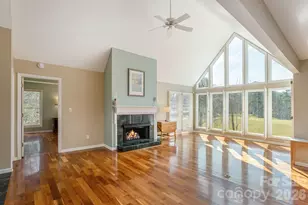 132 Broadmoor Dr, Flat Rock, NC 28731 - Photo 9