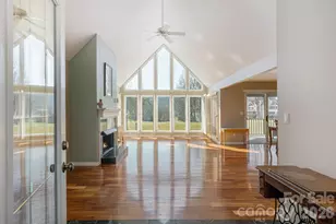 132 Broadmoor Dr, Flat Rock, NC 28731 - Photo 7