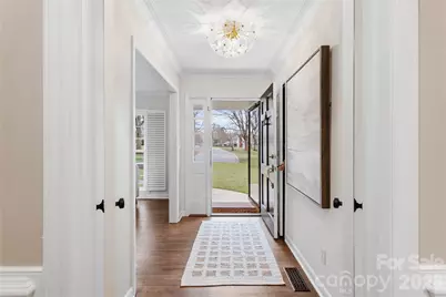 4901 Charmapeg Avenue, Charlotte, NC 28211 - Photo 7