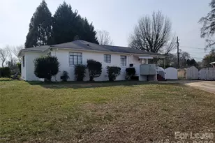 1348 E Woodlawn Rd, Charlotte, NC 28209 - Photo 1