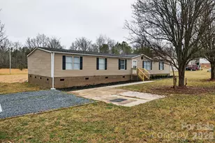 5944 Lewis Rd, Gastonia, NC 28052 - Photo 3
