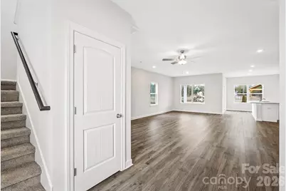 6740 Fairford Drive, Charlotte, NC 28215 - Photo 5