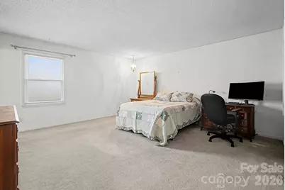 8122 Knollwood Circle, Charlotte, NC 28213 - Photo 19