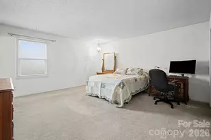 8122 Knollwood Cir, Charlotte, NC 28213 - Photo 19