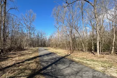 8122 Knollwood Circle, Charlotte, NC 28213 - Photo 43