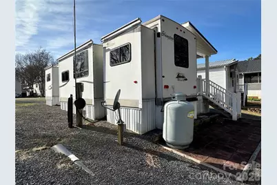 125 Cardinal Avenue, New London, NC 28127 - Photo 33