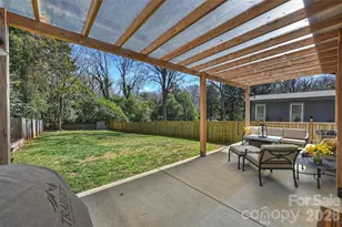 1414 Briar Creek Rd, Charlotte, NC 28205 - Photo 41