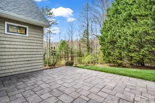 21 Kanuga Forest Dr, Hendersonville, NC 28739 - Photo 37