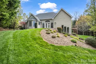 21 Kanuga Forest Dr, Hendersonville, NC 28739 - Photo 39