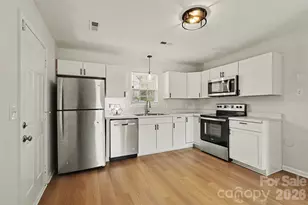 3563 Burkland Dr, Charlotte, NC 28205 - Photo 3