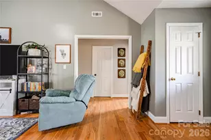 126 Deer Track Ln, Gaffney, SC 29341 - Photo 9