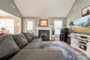 126 Deer Track Ln, Gaffney, SC 29341 - Photo 7