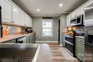 126 Deer Track Ln, Gaffney, SC 29341 - Photo 11