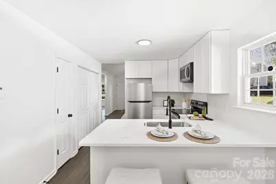 913 Tennyson Drive, Charlotte, NC 28208 - Photo 3