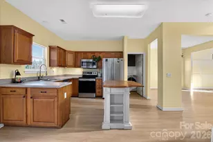 4913 Summerside Dr, Lake Wylie, SC 29710 - Photo 17