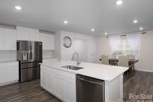 2925 Legacy Rdg Ln, Catawba, NC 28609 - Photo 7