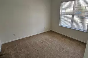 2016 Cindy Creek Ln, Charlotte, NC 28216 - Photo 3