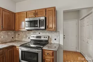 2775 Lamplighter Dr, Kannapolis, NC 28081 - Photo 9