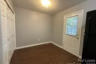 206 W 15th St, Newton, NC 28658 - Photo 5