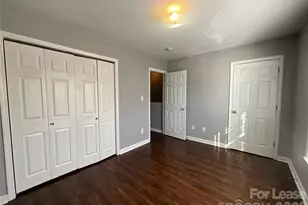 206 W 15th St, Newton, NC 28658 - Photo 11