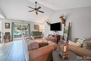 2017 Longhorn Dr, Dallas, NC 28034 - Photo 3