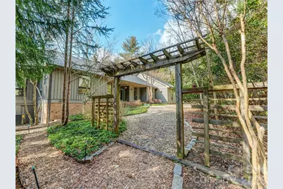 203 Heathcote Road, Hendersonville, NC 28791 - Photo 35