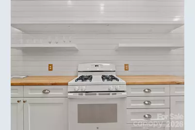 203 Heathcote Road, Hendersonville, NC 28791 - Photo 15