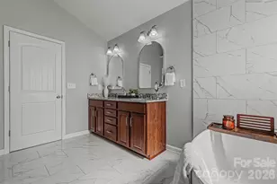 5906 Langwell Ln, Charlotte, NC 28278 - Photo 19