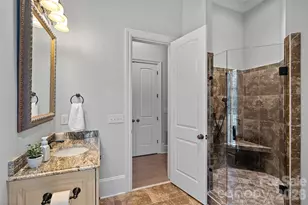 5727 Challisford Ln, Charlotte, NC 28226 - Photo 37