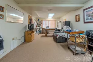 200 Mica Cir, Franklin, NC 28734 - Photo 17