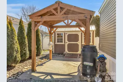 225 Pike Point, Waynesville, NC 28785 - Photo 23