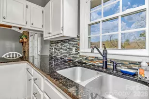 1 Oak Ln, Candler, NC 28715 - Photo 13