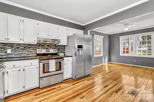 1 Oak Ln, Candler, NC 28715 - Photo 11