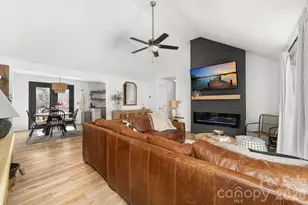 127 Woodbend Dr, Belmont, NC 28012 - Photo 3