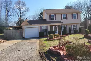 7515 Woodknoll Dr, Charlotte, NC 28217 - Photo 1